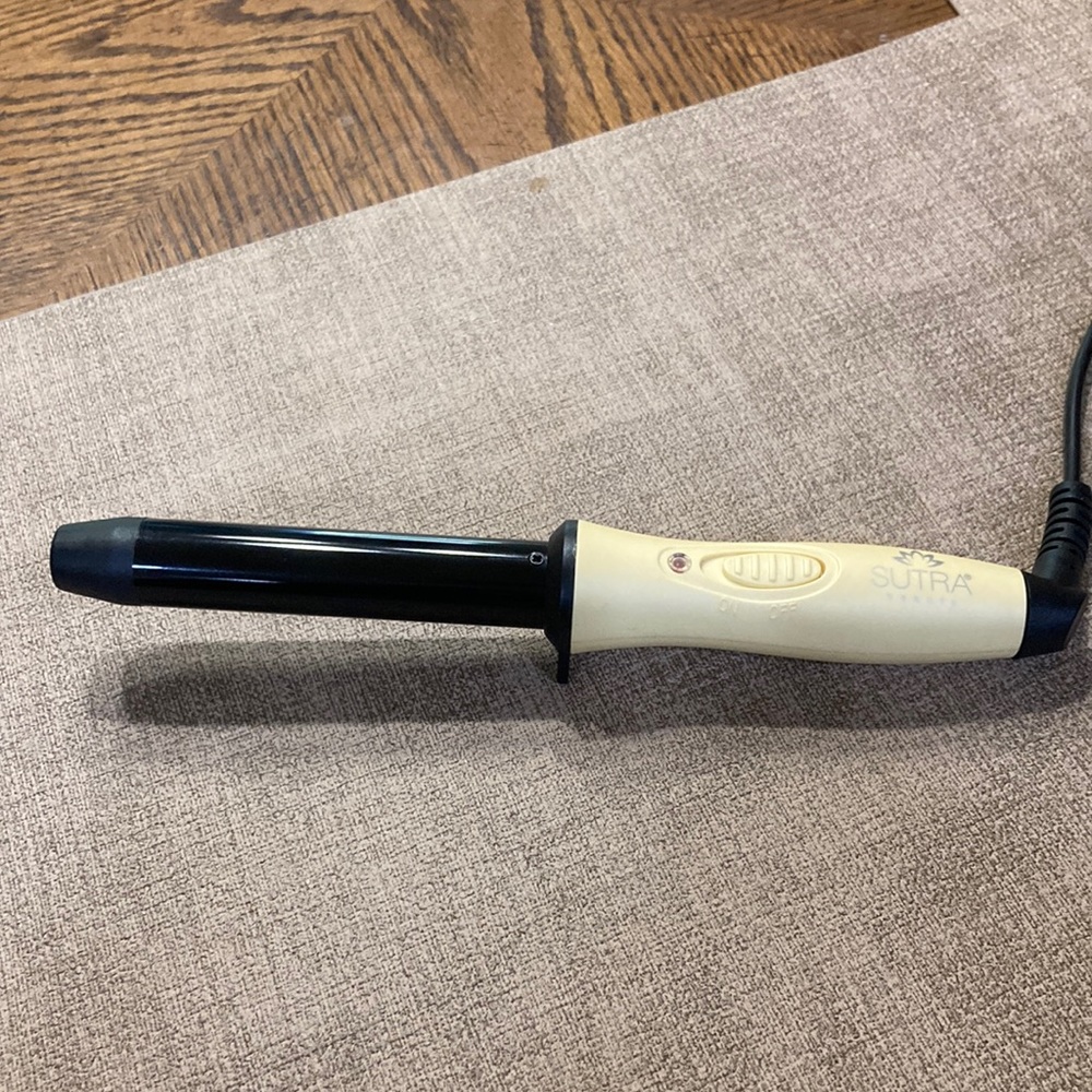 Sutra Beauty mini hair curler wand